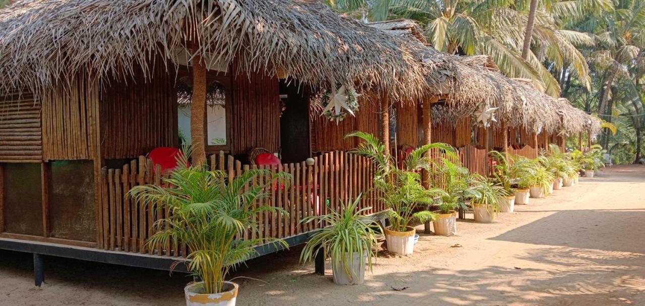 Abba'S Glory Land Hotel Agonda Esterno foto